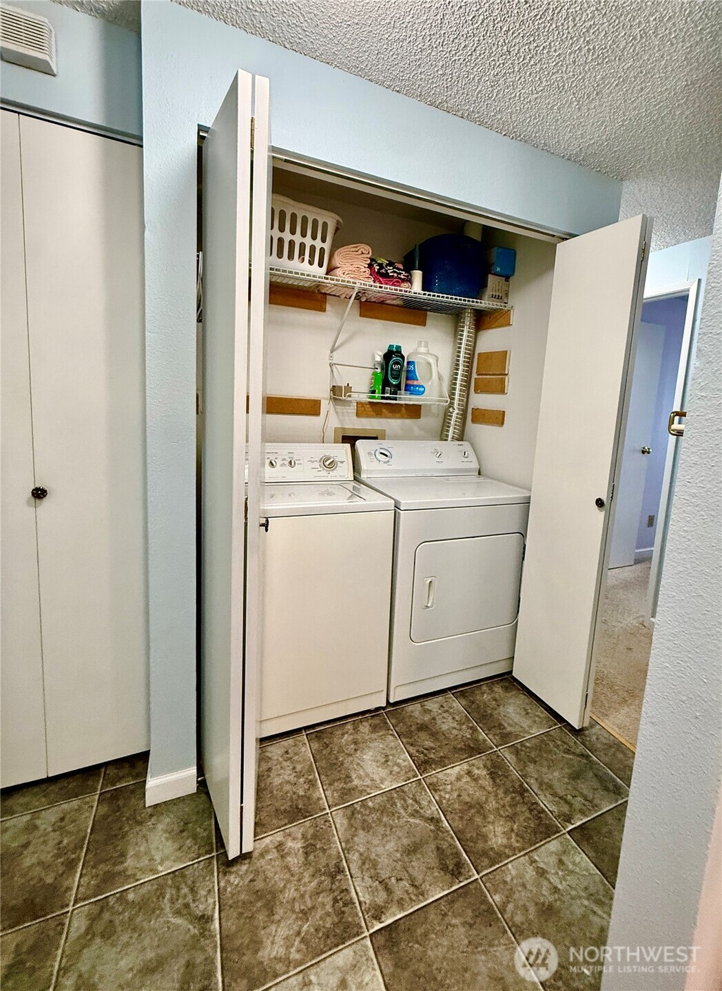 10501 8th Avenue NE #335, Seattle, WA 98125