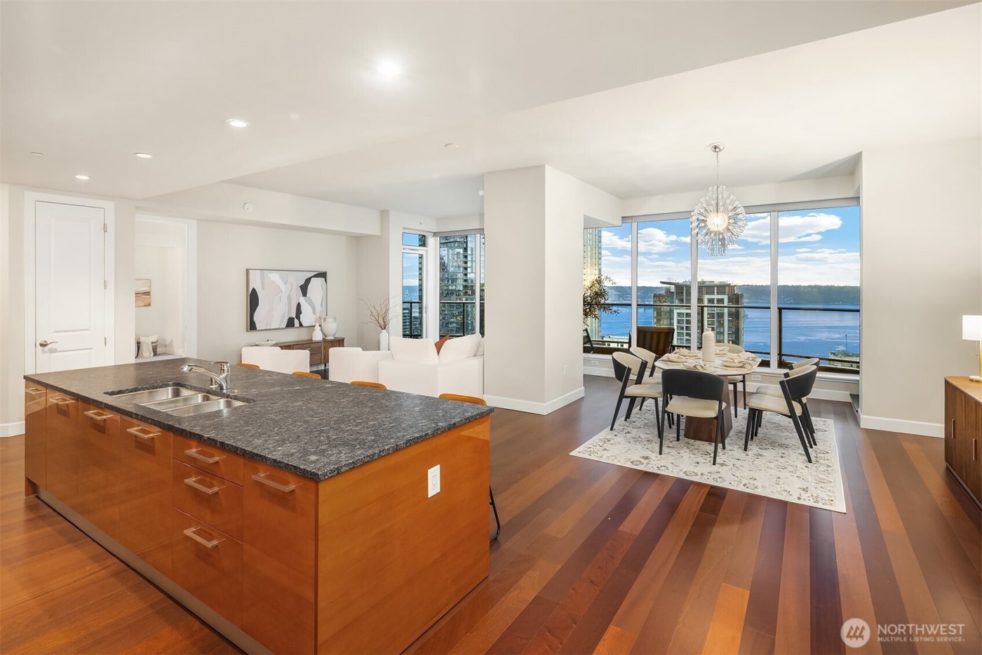 1920 4th Avenue #2702, Seattle, WA 98101