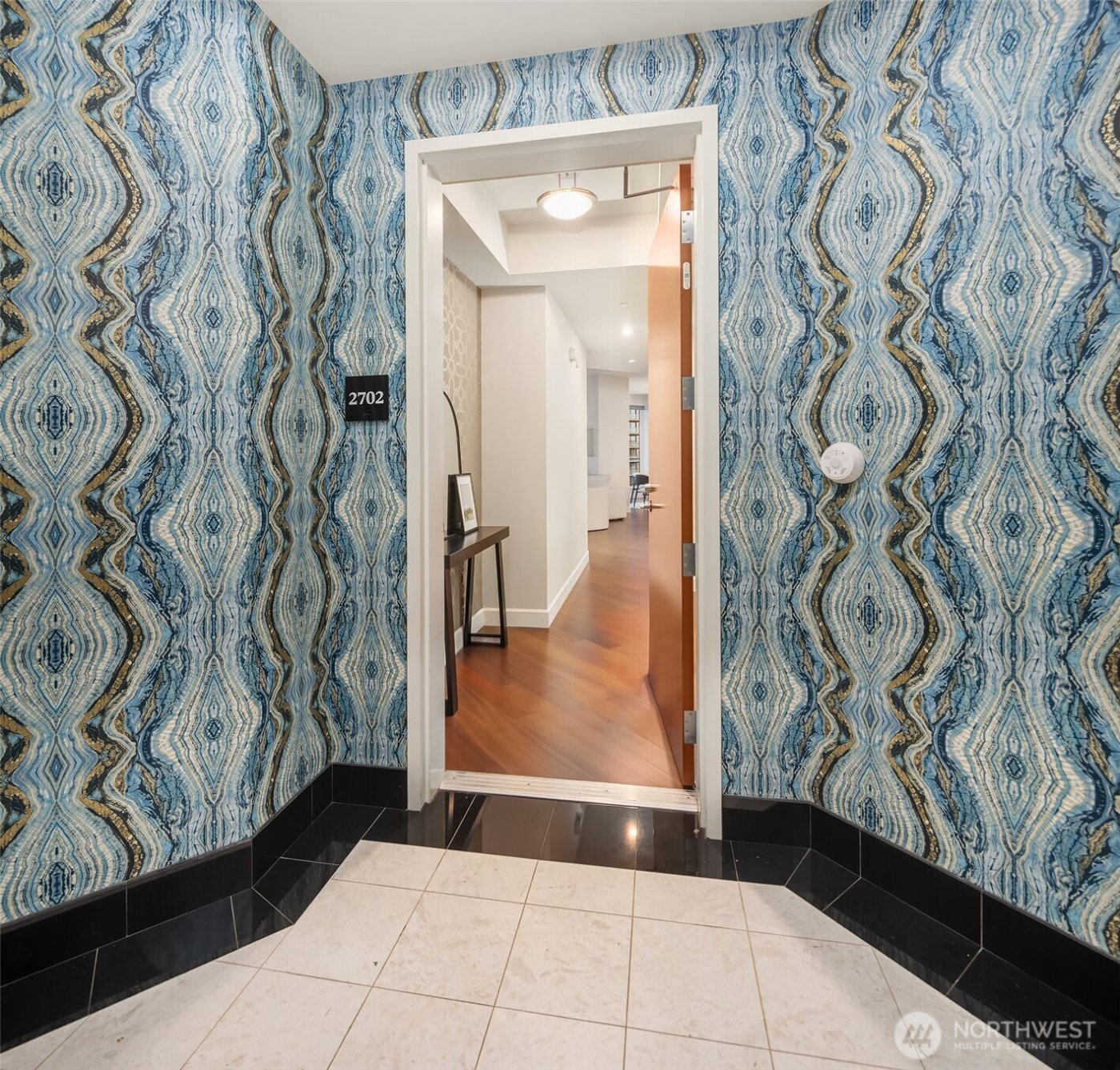1920 4th Avenue #2702, Seattle, WA 98101