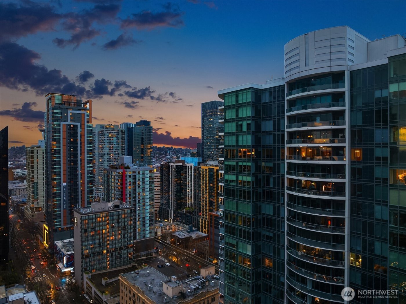 1920 4th Avenue #2702, Seattle, WA 98101