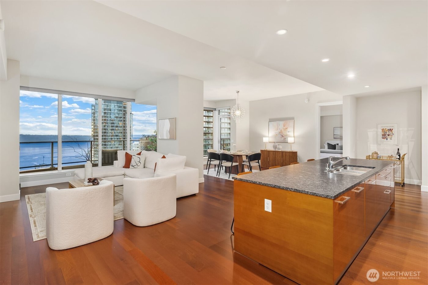 1920 4th Avenue #2702, Seattle, WA 98101