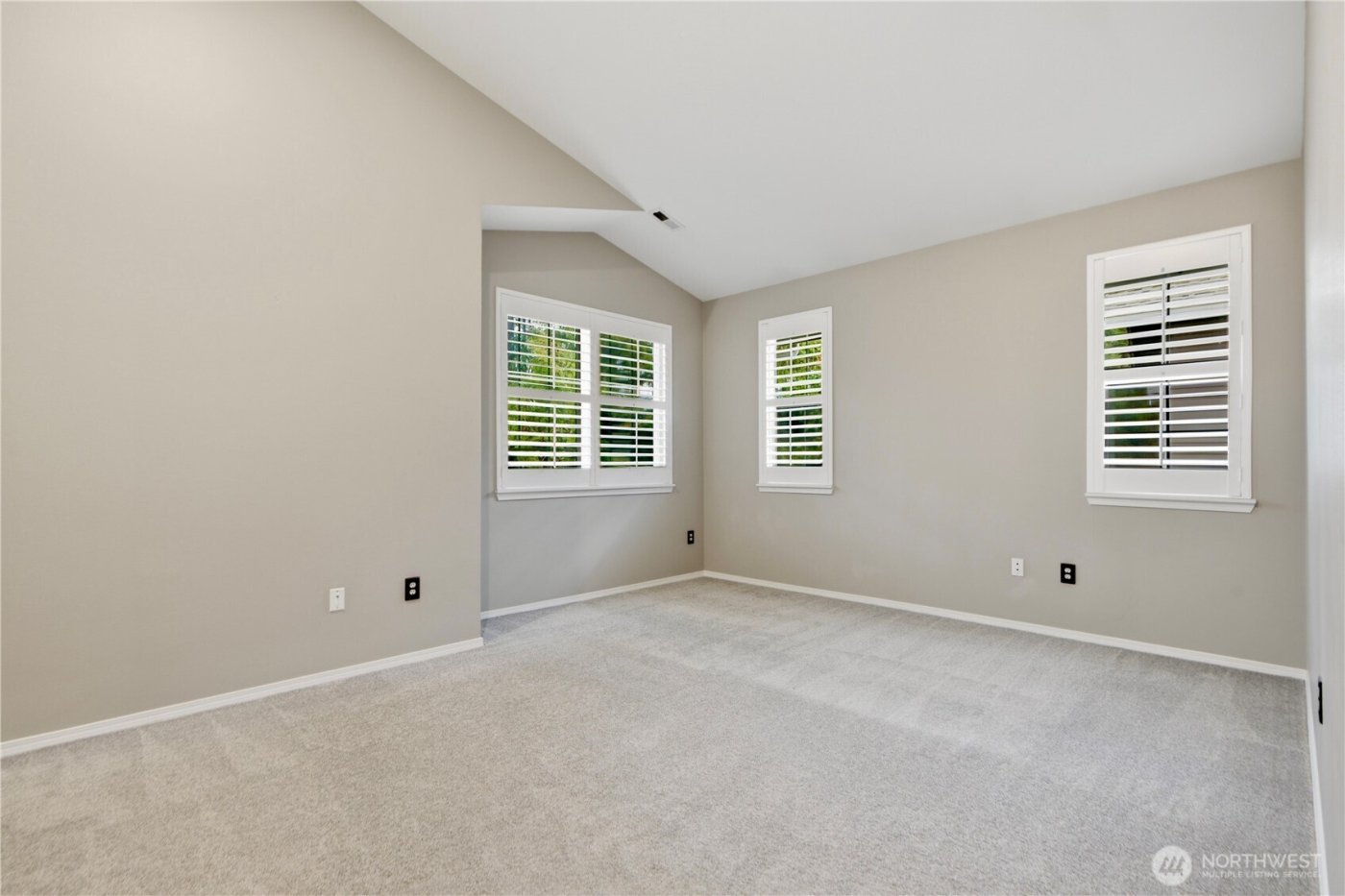 18676 NE 56th Court , Redmond, WA 98052