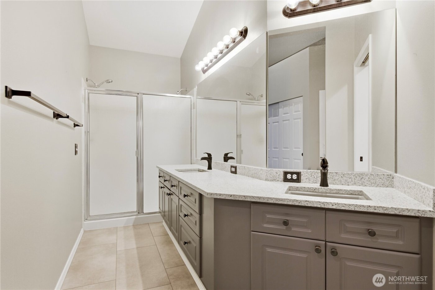 18676 NE 56th Court , Redmond, WA 98052