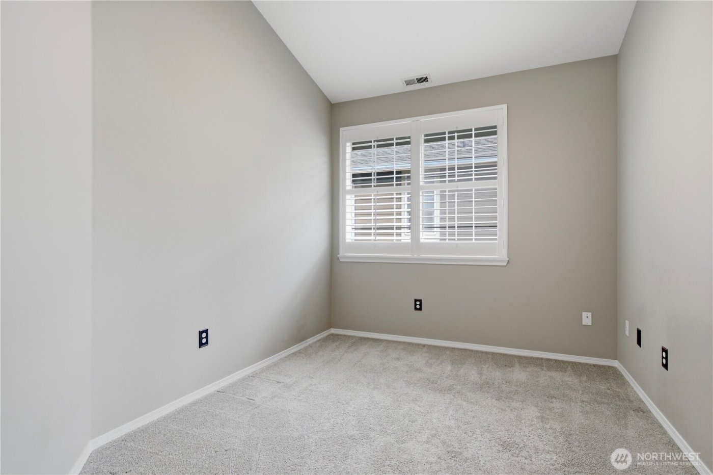 18676 NE 56th Court , Redmond, WA 98052