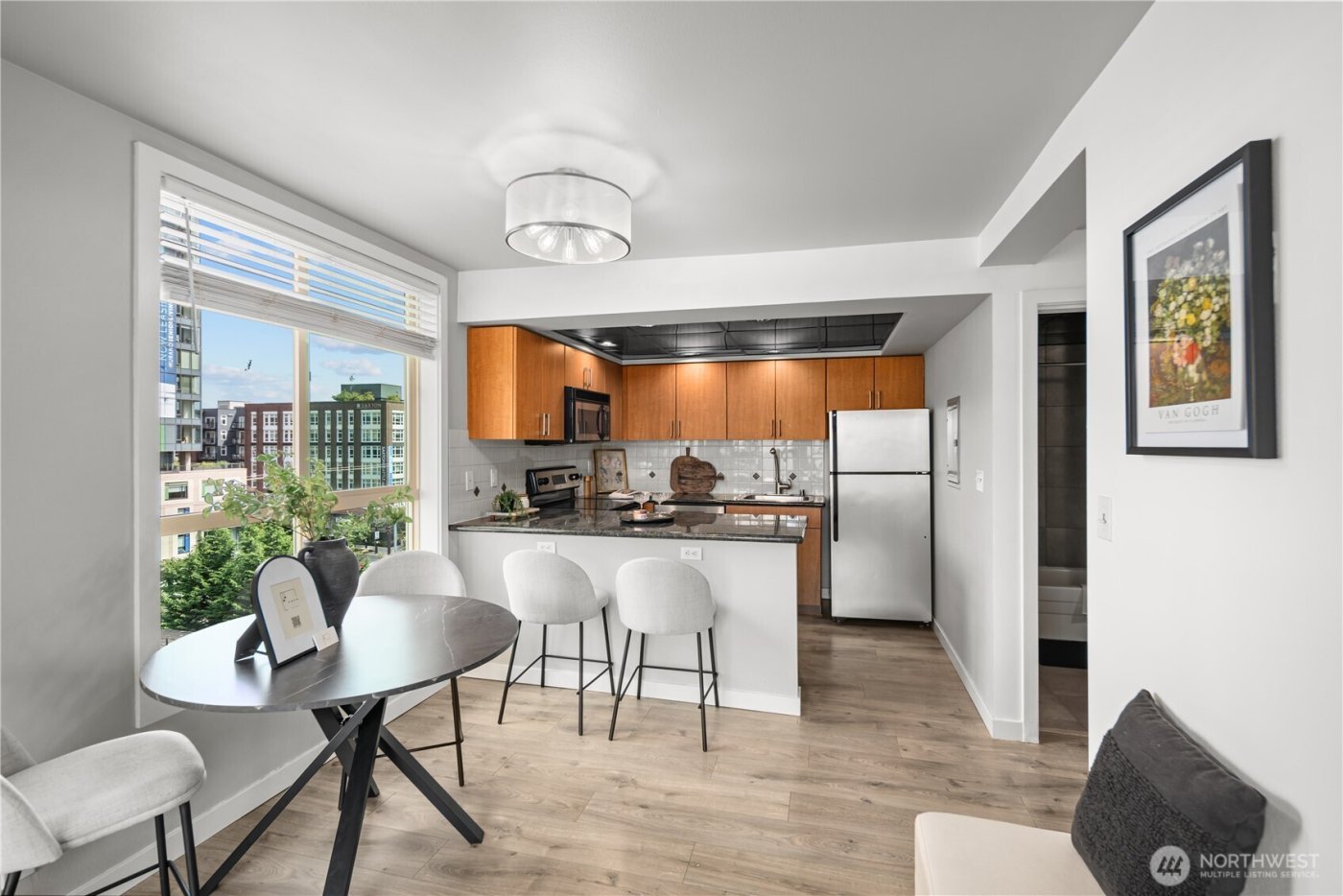 905 Cherry Street #701, Seattle, WA 98104