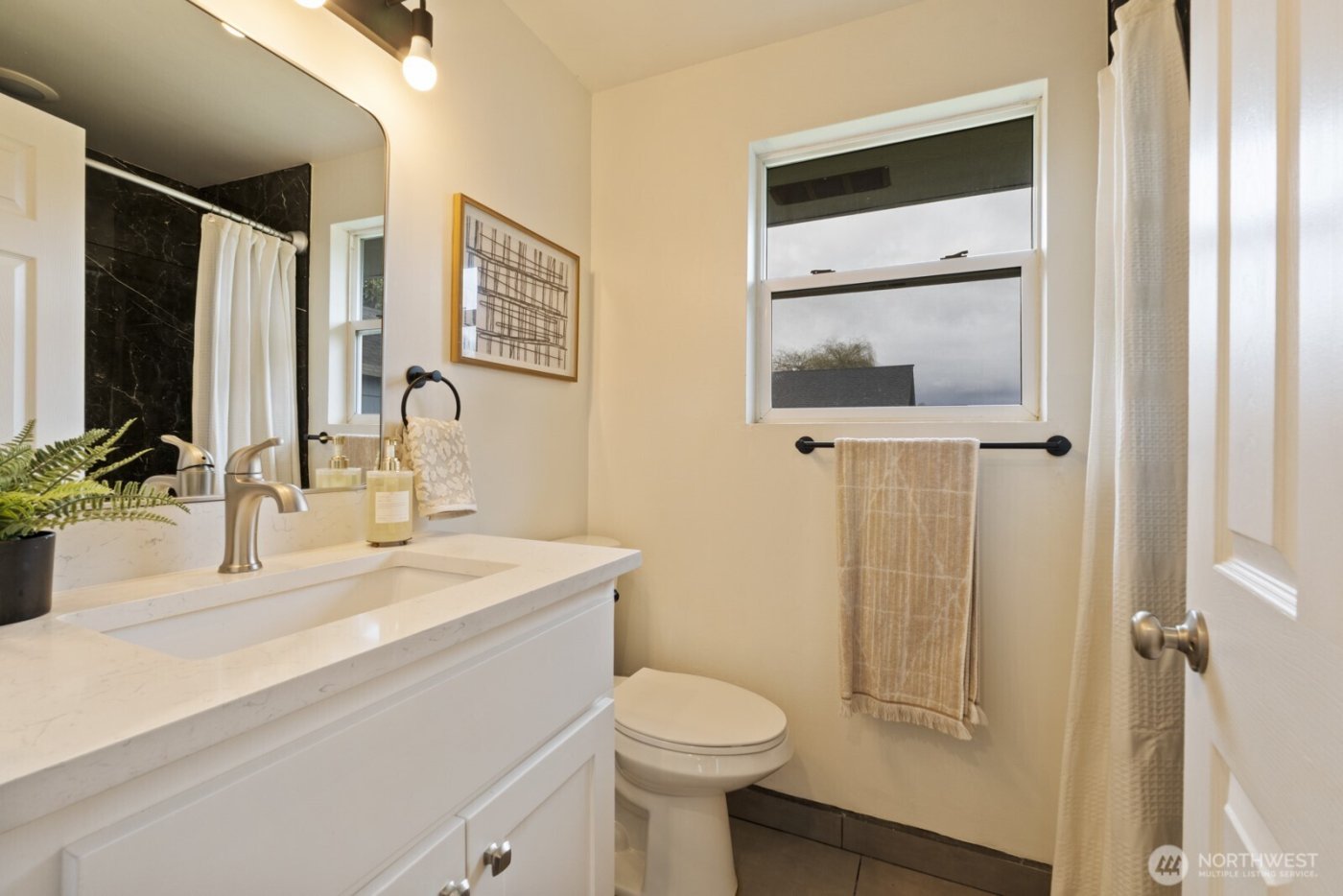 309 W Cole Street , Kent, WA 98032
