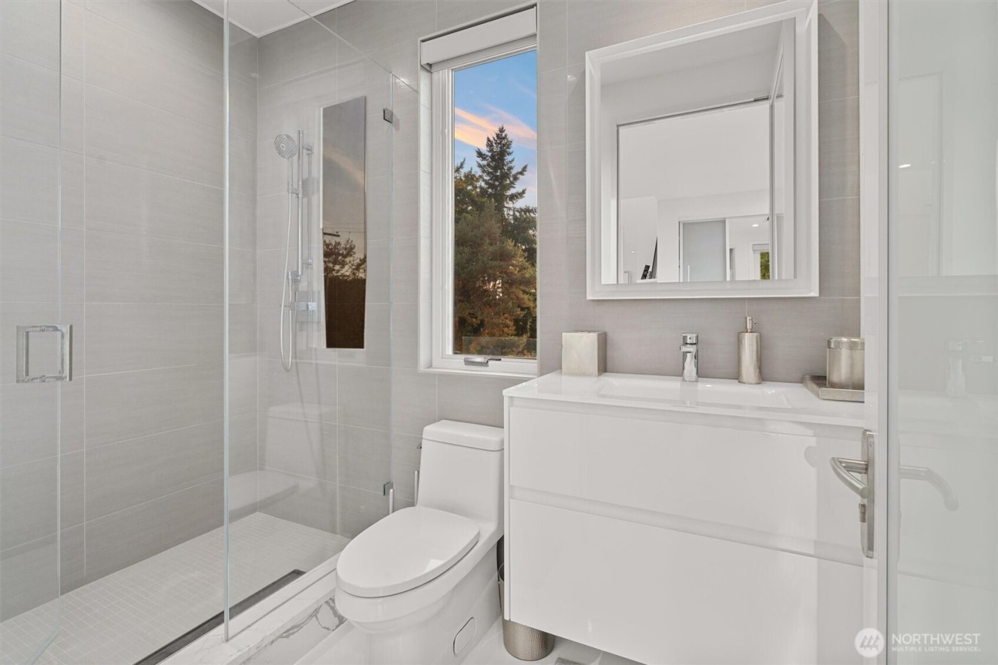 903 N 33rd Place , Renton, WA 98056