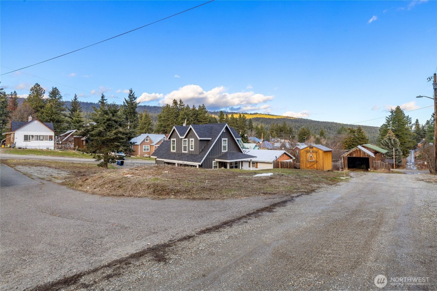 132 5th Street , Roslyn, WA 98941