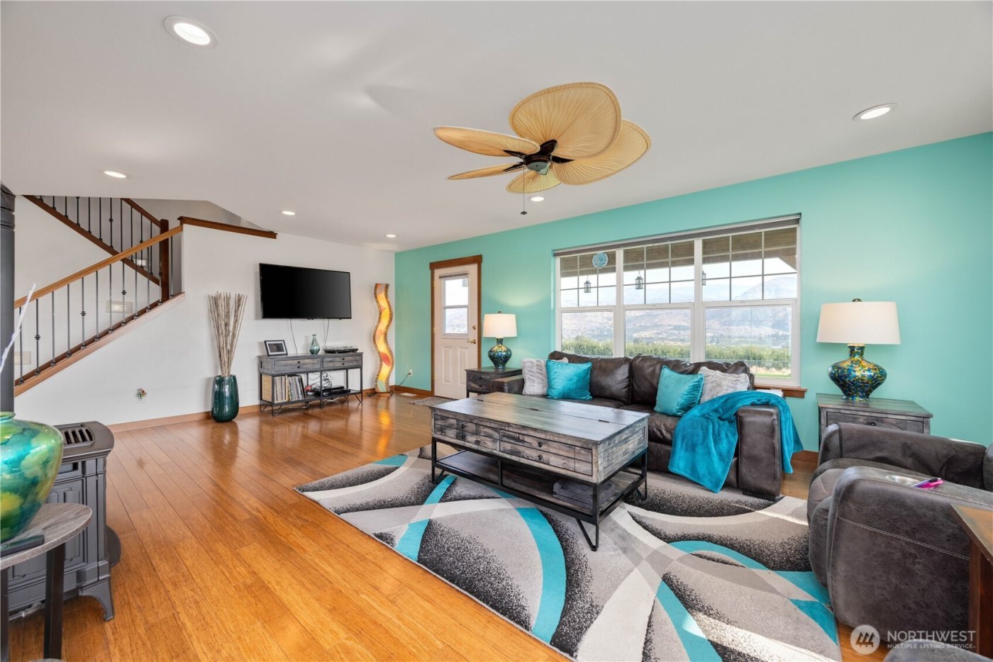 1190 Summit Boulevard , Manson, WA 98831