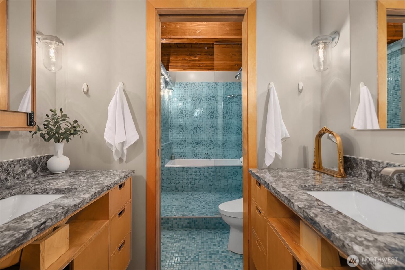 1709 Dexter Avenue N #A, Seattle, WA 98109