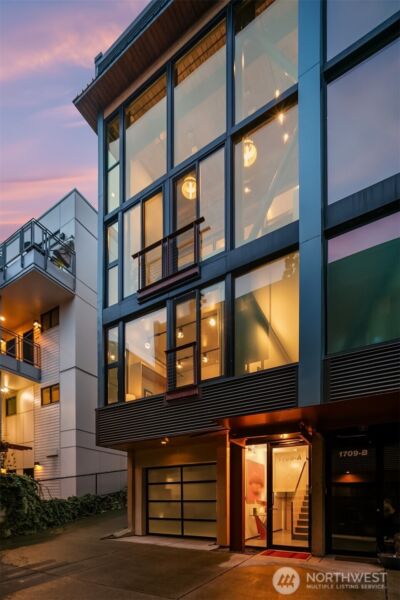 1709 Dexter Avenue N #A, Seattle, WA 98109 - Photo 3