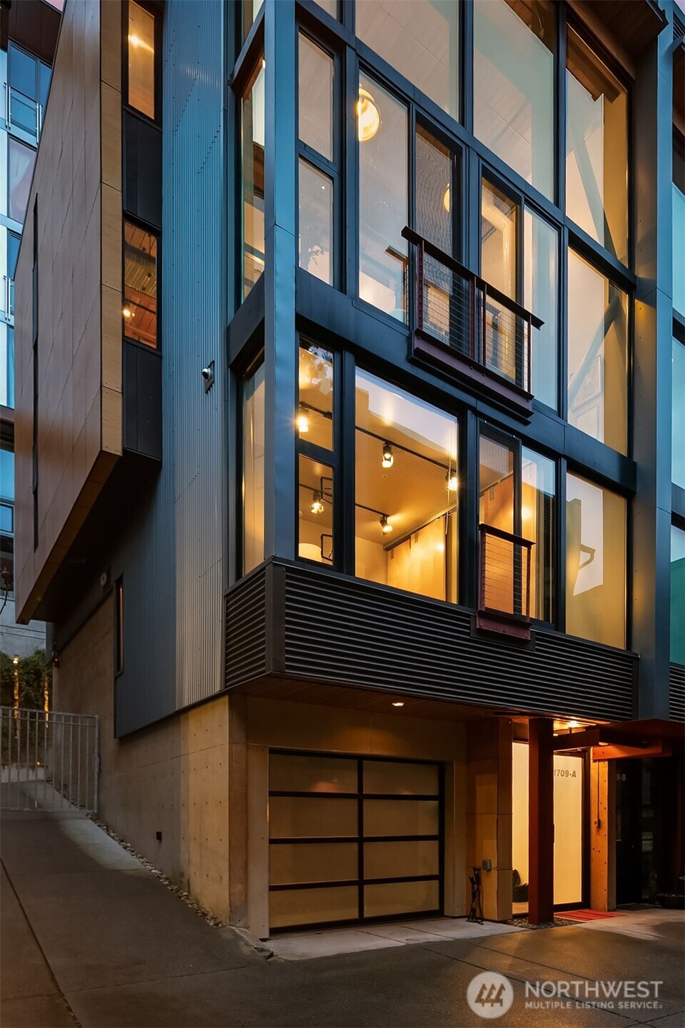 1709 Dexter Avenue N #A, Seattle, WA 98109