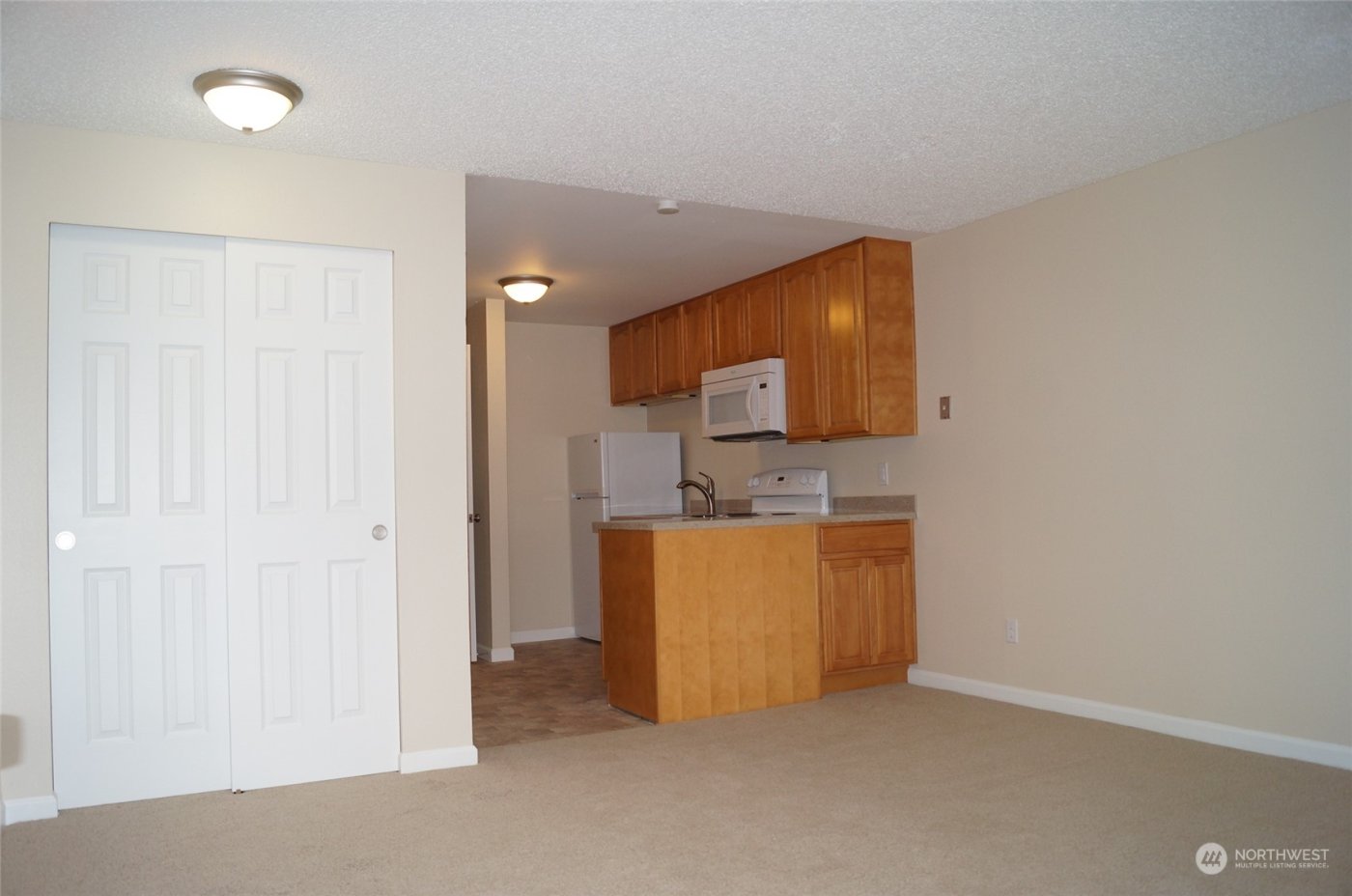 5601 S Thompson Avenue , Tacoma, WA 98408