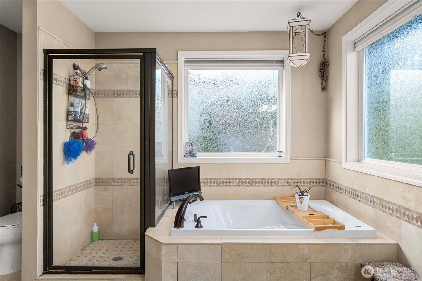 4121 52nd Street NE, Tacoma, WA 98422