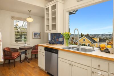 1208 E Newton Street , Seattle, WA 98102 - Photo 17