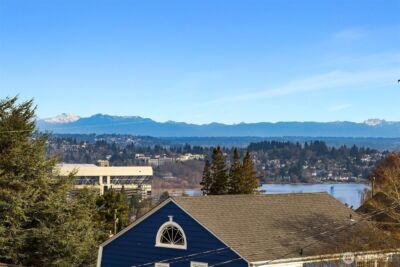 1208 E Newton Street , Seattle, WA 98102 - Photo 2