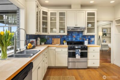 1208 E Newton Street , Seattle, WA 98102 - Photo 21