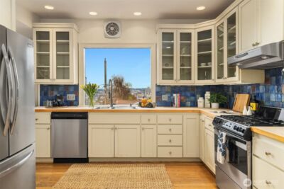 1208 E Newton Street , Seattle, WA 98102 - Photo 22