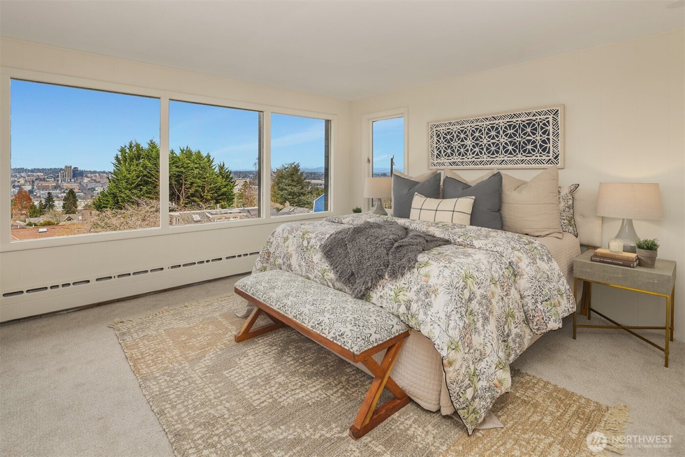 1208 E Newton Street , Seattle, WA 98102