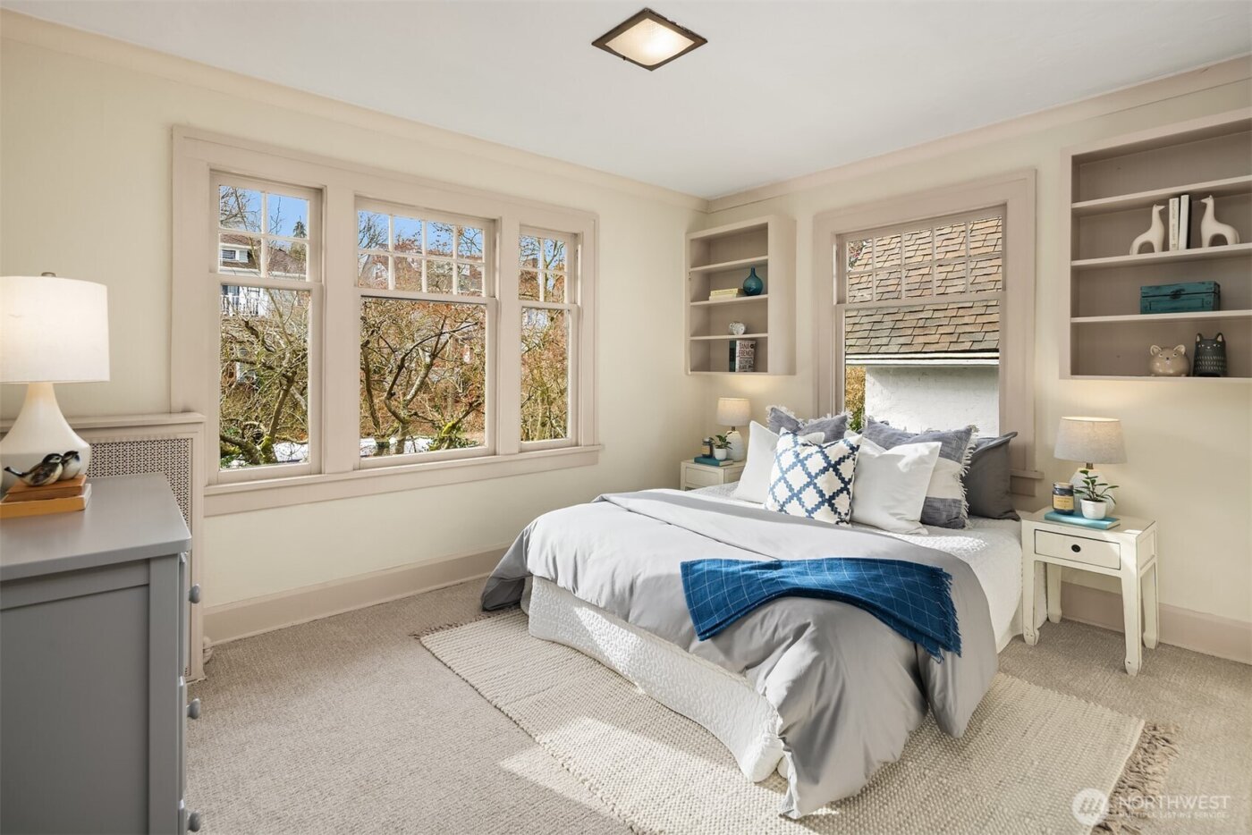 1208 E Newton Street , Seattle, WA 98102