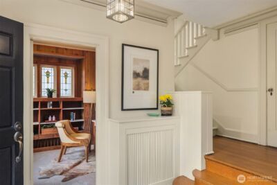 1208 E Newton Street , Seattle, WA 98102 - Photo 3