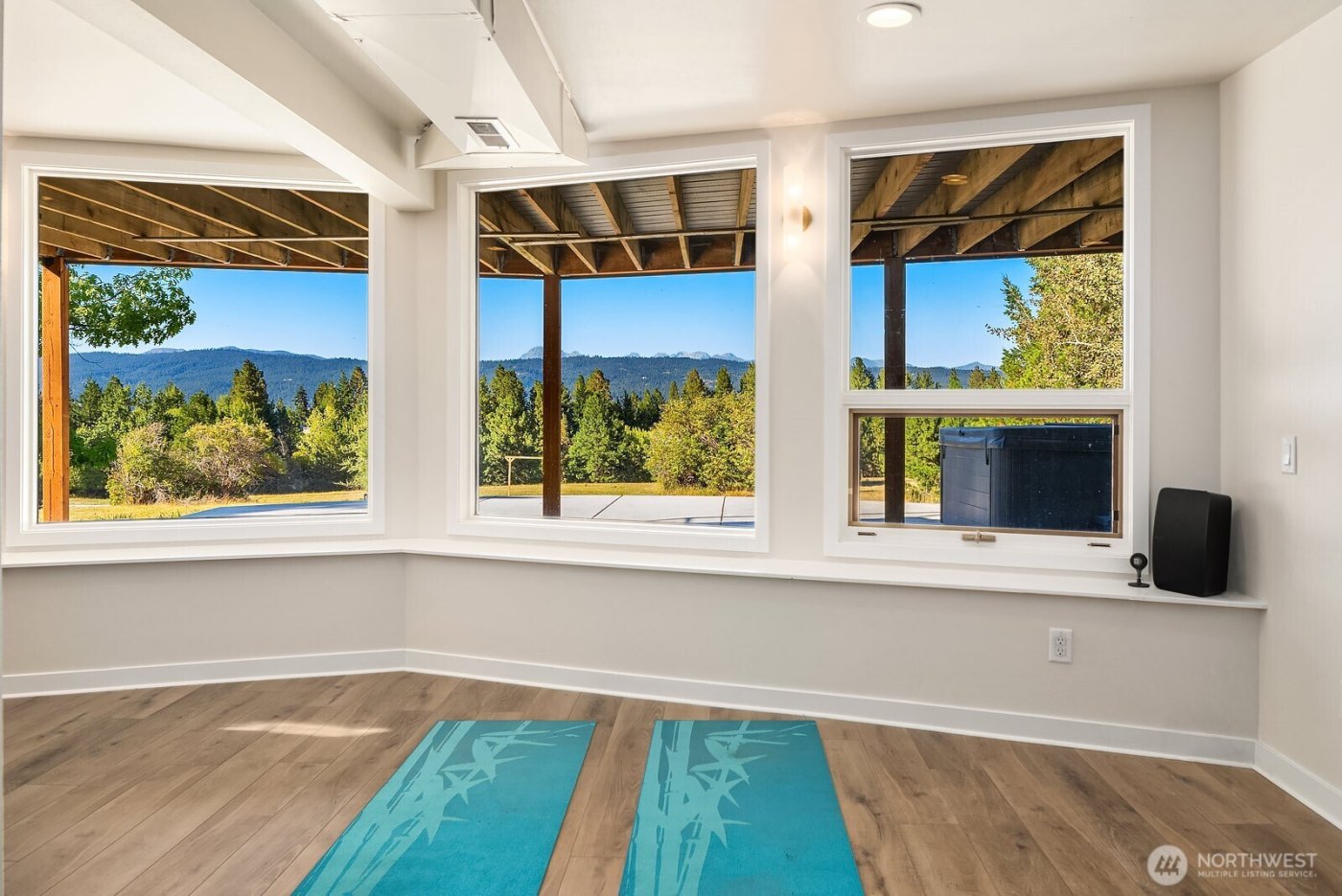 220 Big House Road , Cle Elum, WA 98922