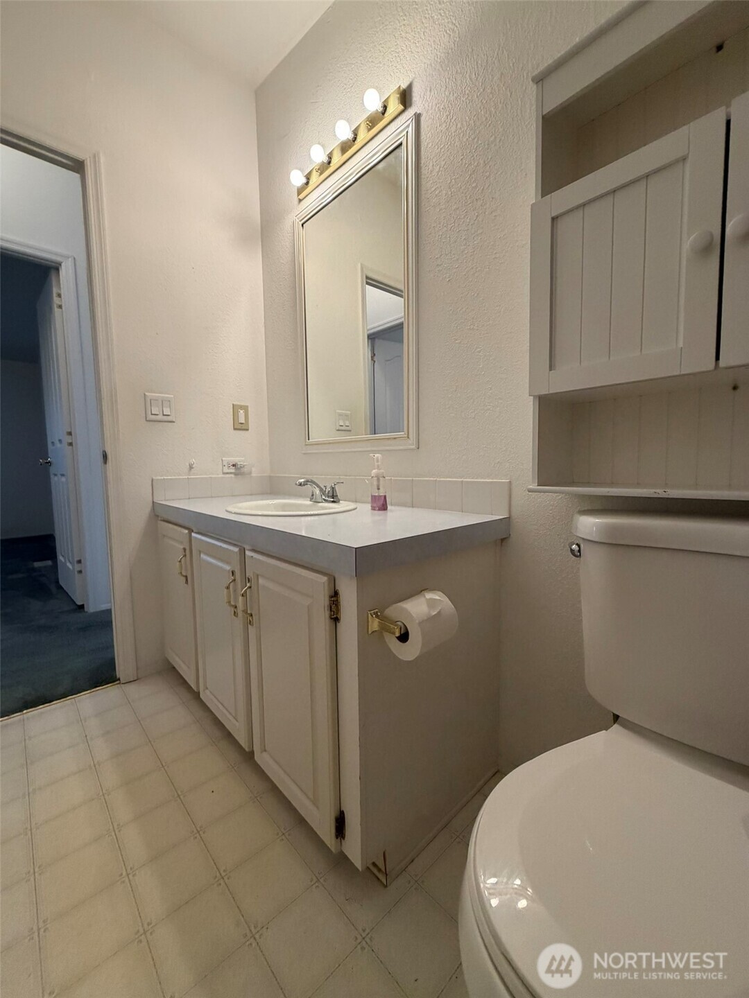 100 Leisure Drive , Aberdeen, WA 98520