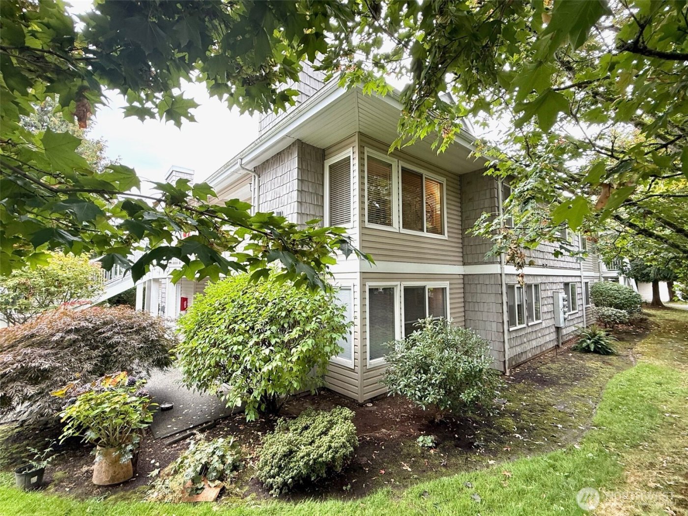 11130 SE 208th Street #A204, Kent, WA 98031