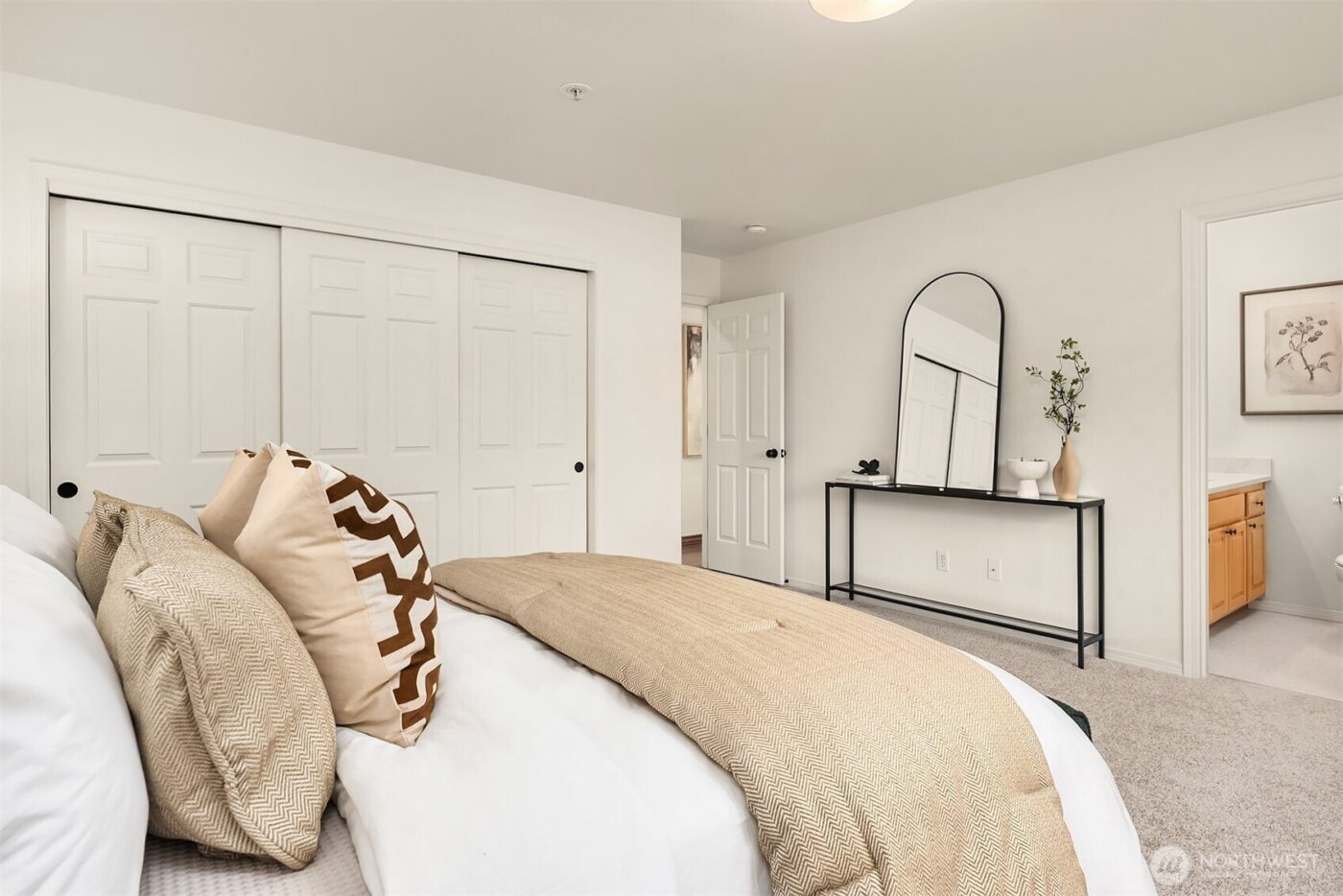 329 NE 185th Street , Shoreline, WA 98155