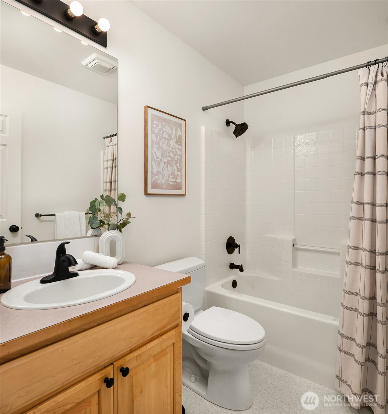 329 NE 185th Street , Shoreline, WA 98155