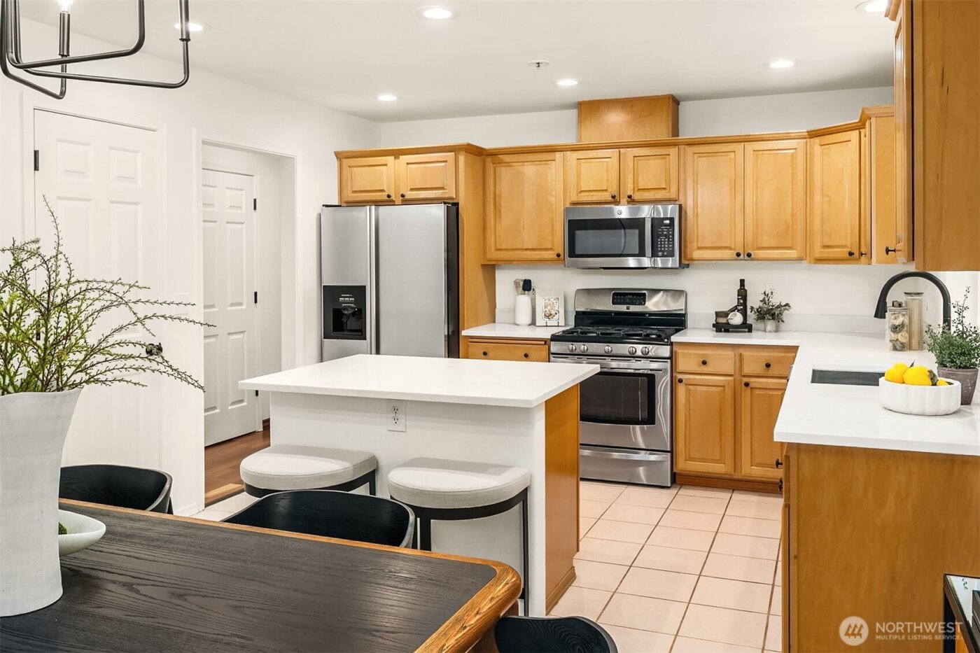 329 NE 185th Street , Shoreline, WA 98155