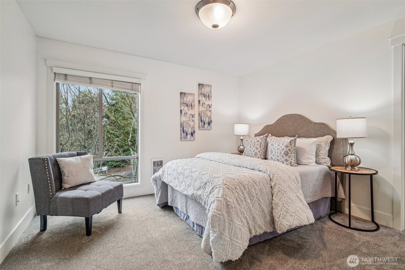 3204 81st Place SE #B202, Mercer Island, WA 98040