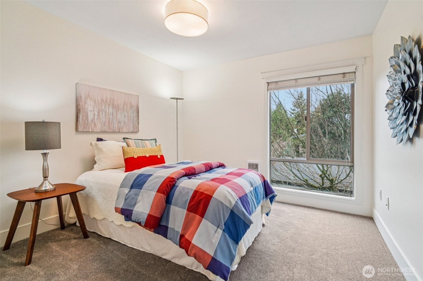 3204 81st Place SE #B202, Mercer Island, WA 98040