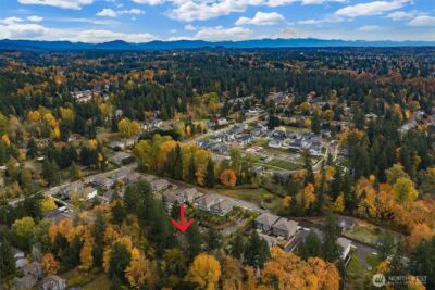 11428 SE 82nd Street , Newcastle, WA 98056 - Photo 4