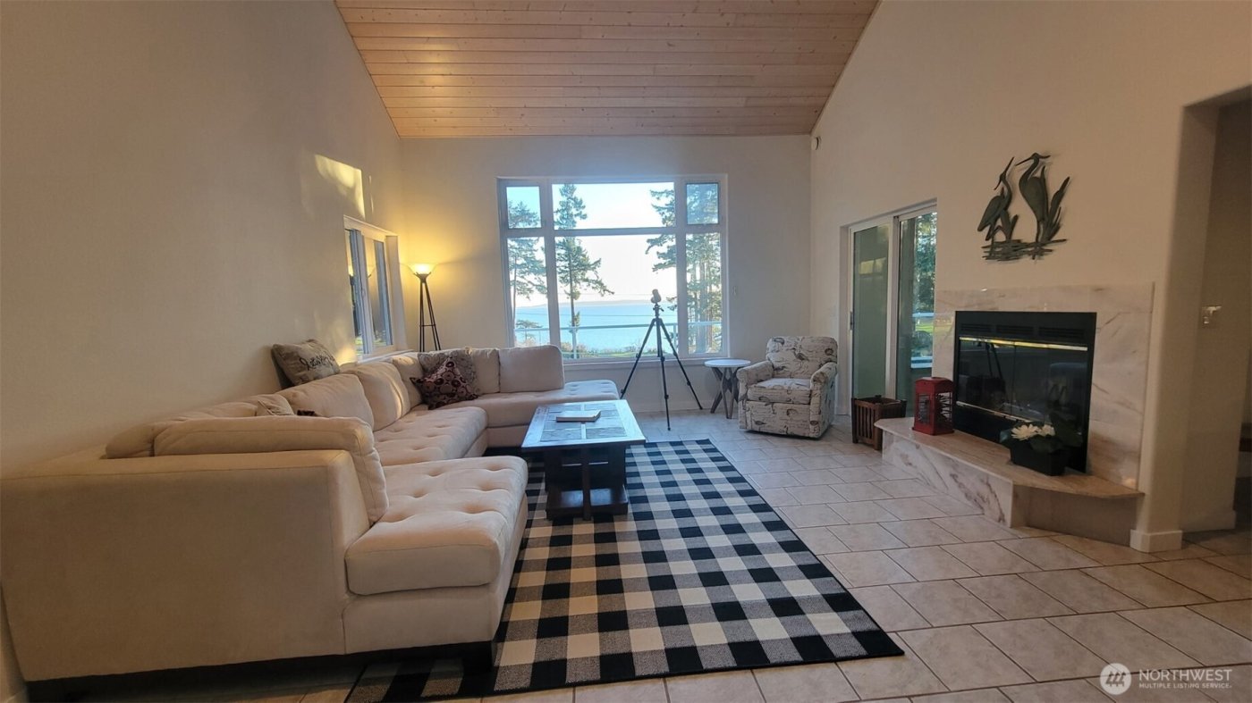 10405 Samish Island Road , Bow, WA 98232-9400