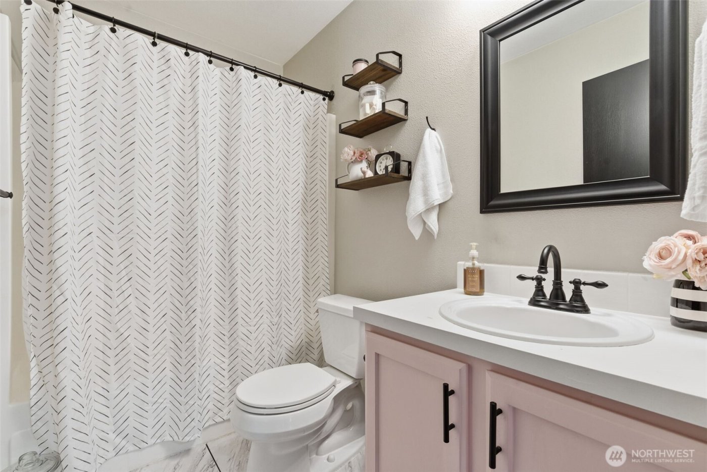 17814 37th Avenue E, Tacoma, WA 98446