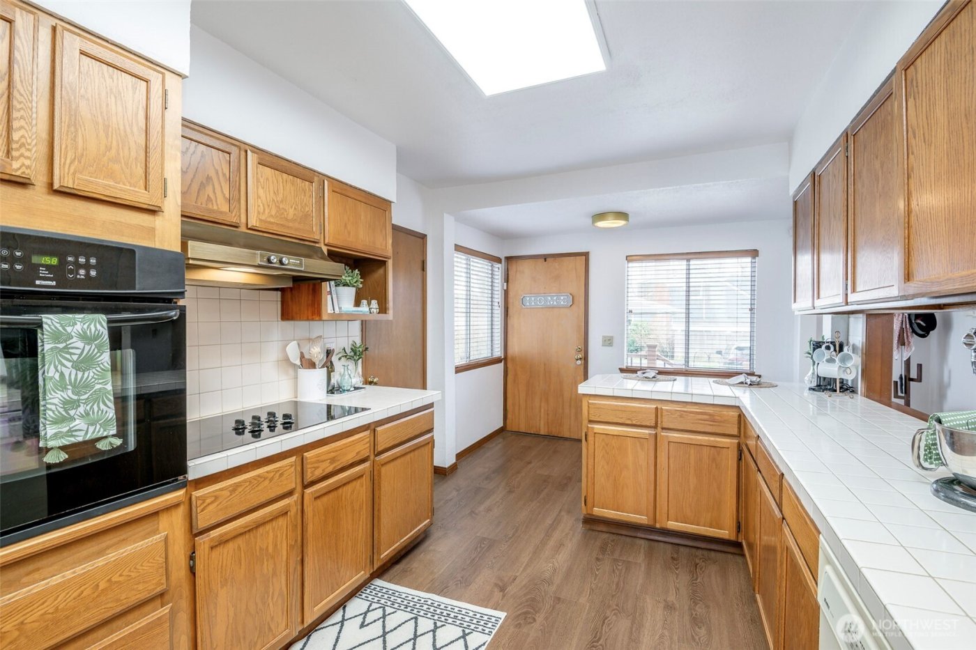 4901 E McKinley Avenue , Tacoma, WA 98404