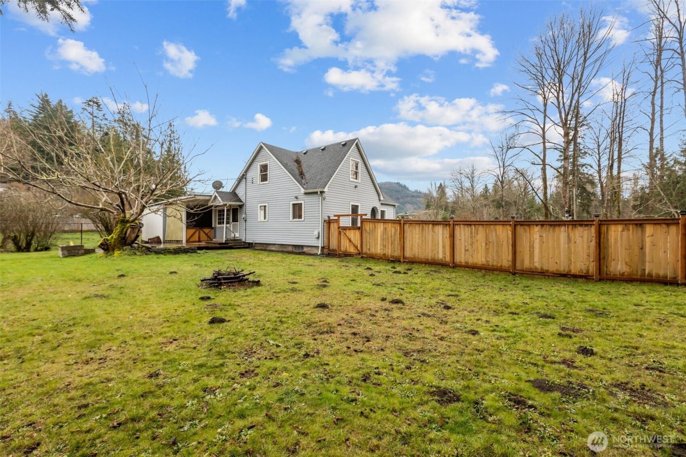 54307 Mountain Highway E, Elbe, WA 98330