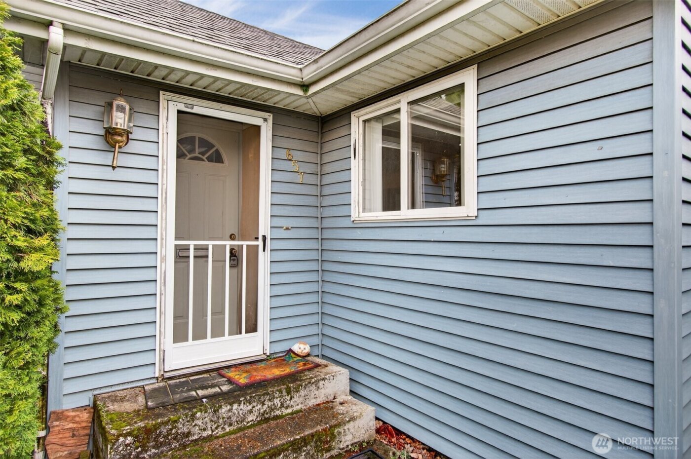 657 17th Avenue , Longview, WA 98632