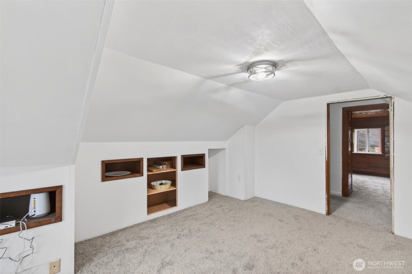 657 17th Avenue , Longview, WA 98632