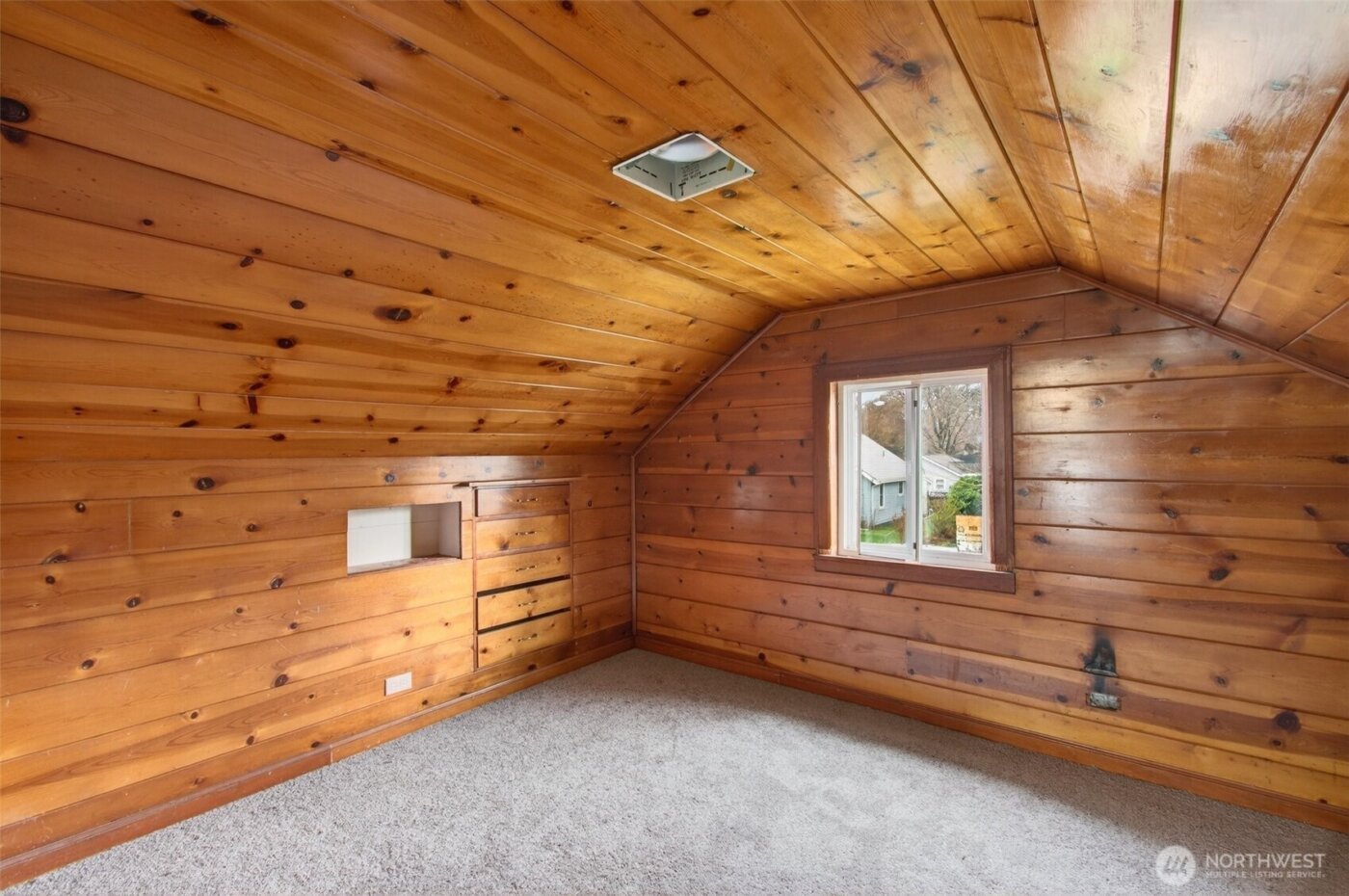 657 17th Avenue , Longview, WA 98632