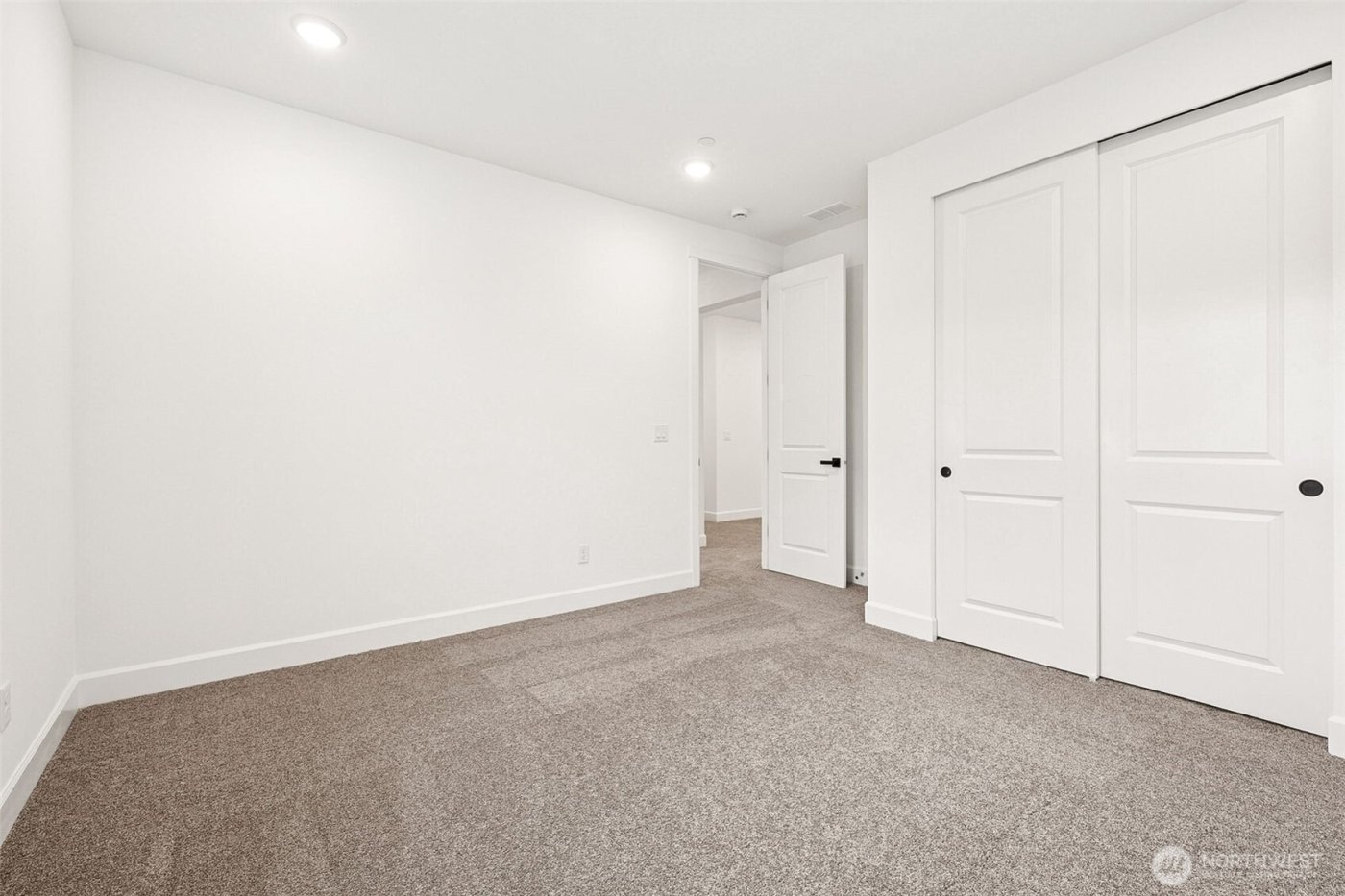 15602 210th Avenue E #314, Bonney Lake, WA 98391