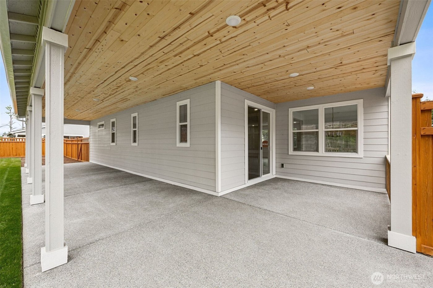 15602 210th Avenue E #314, Bonney Lake, WA 98391