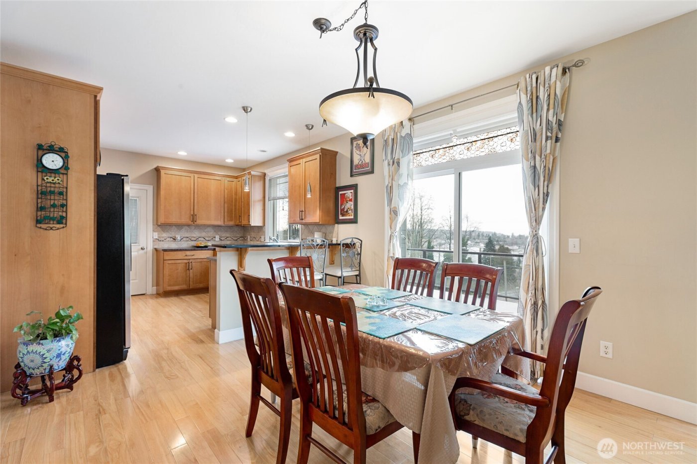 660 Parkside Place , Blaine, WA 98230