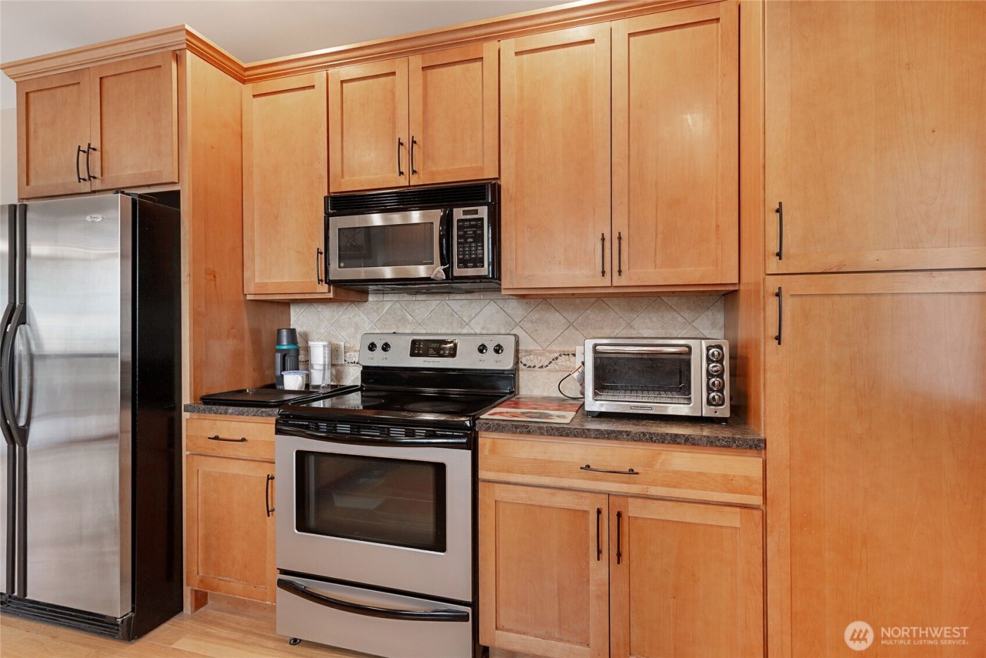 660 Parkside Place , Blaine, WA 98230