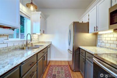 617 7th Street SE #25, Puyallup, WA 98372 - Photo 16