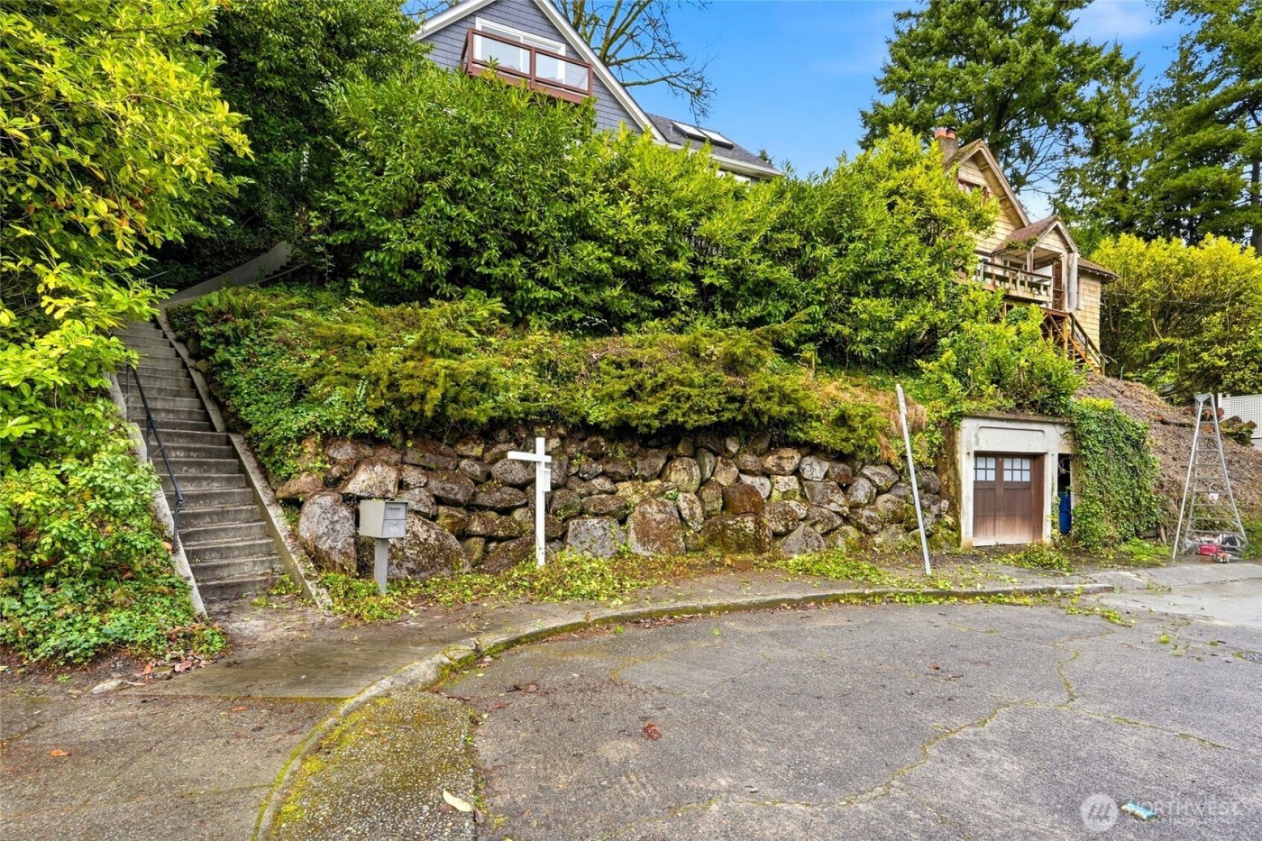 603 38th Avenue , Seattle, WA 98122