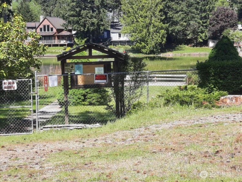 5011 E Rasor Road , Belfair, WA 98528