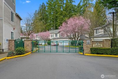12530 Admiralty Way #J302, Everett, WA 98204