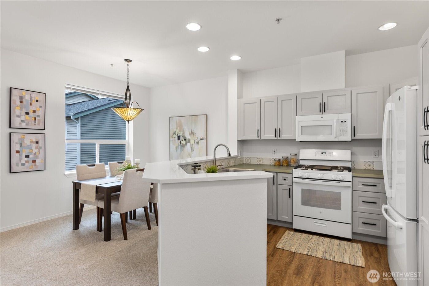 12530 Admiralty Way #J302, Everett, WA 98204